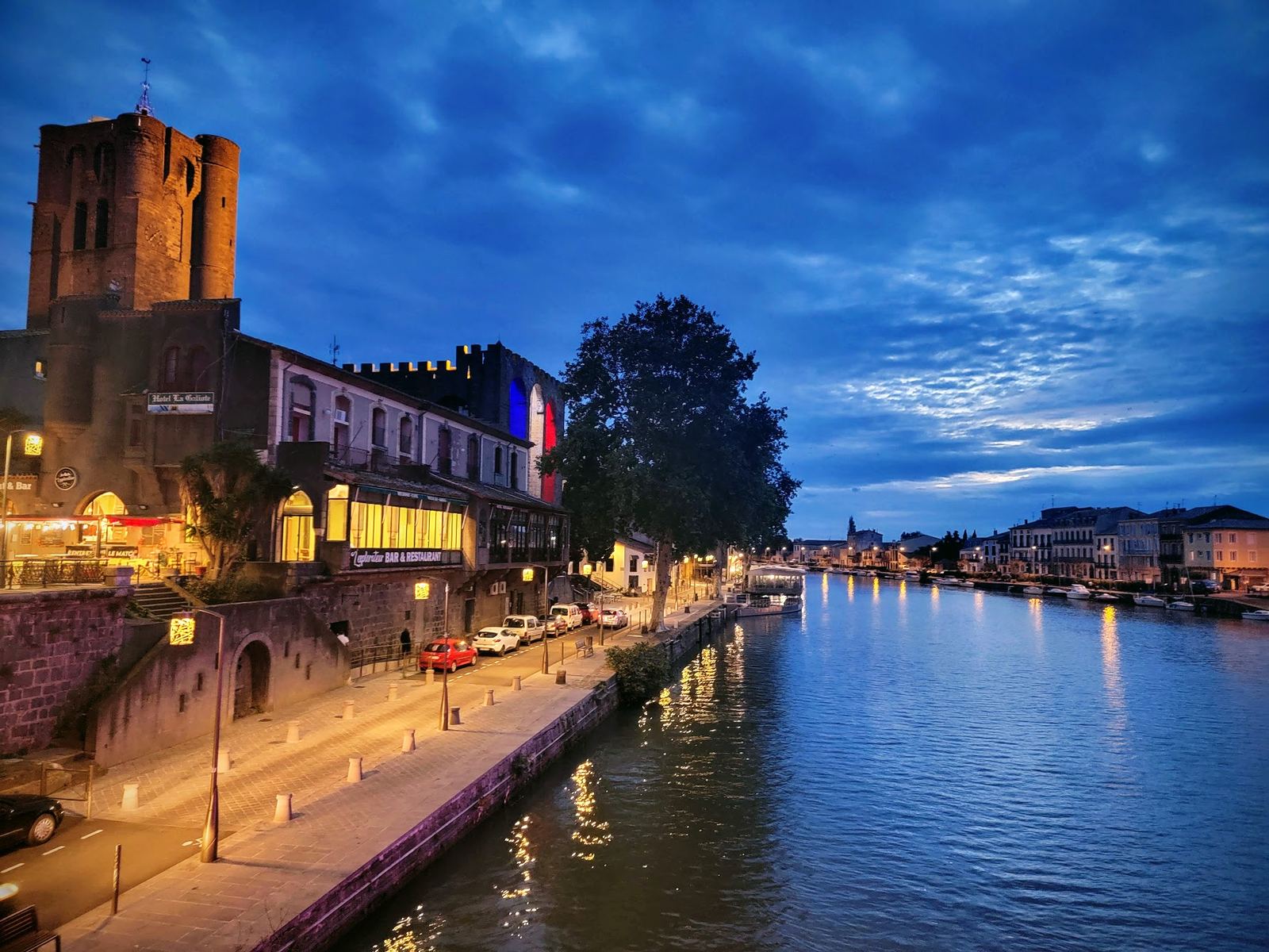 Saint-Étienne Cathedral and the Hérault River at dusk